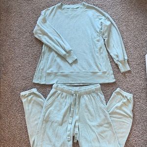 Aerie set sherpa sweatshirt & sweatpants